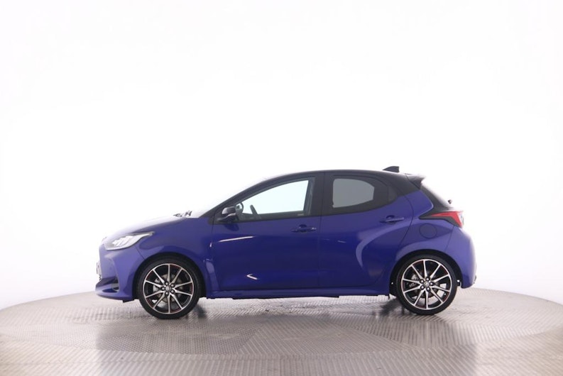 Vehicle image TOYOTA YARIS