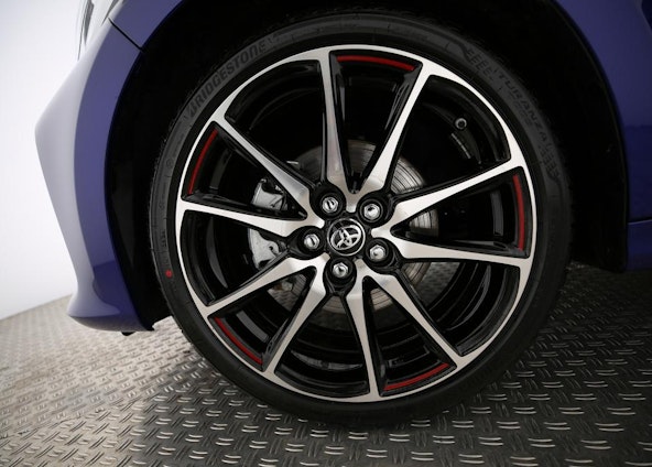 Vehicle image 9 Vehicle image 9