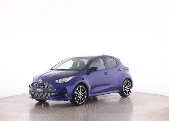 First vehicle image First vehicle image