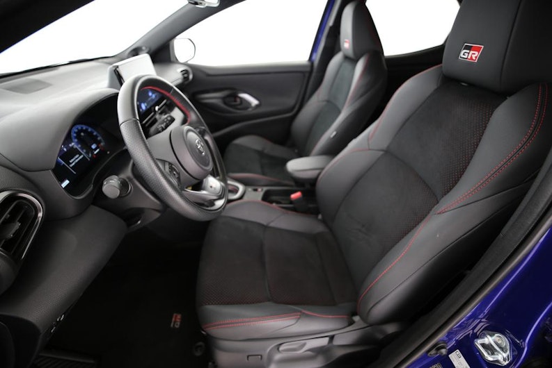 Vehicle image TOYOTA YARIS