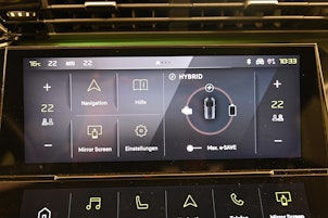 Vehicle image PEUGEOT 308 1.6 PHEV 225 GT