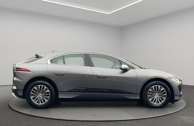 Vehicle image 9 Vehicle image 9