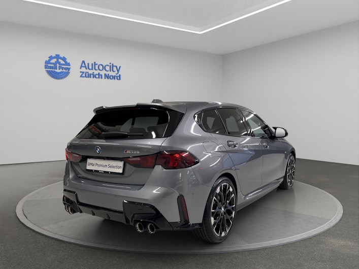 Vehicle image BMW 1 SERIES