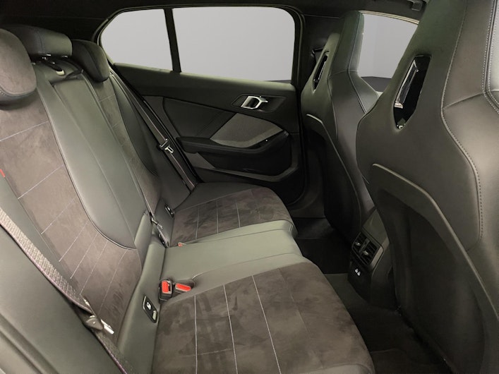 Vehicle image BMW 1 SERIES