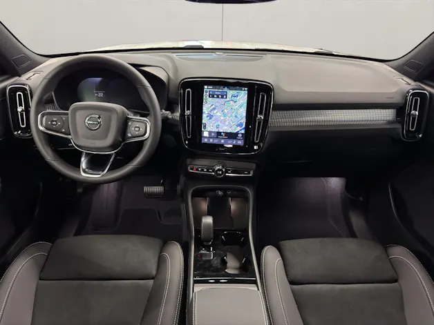 Volvo EX40 Twin Plus AWD