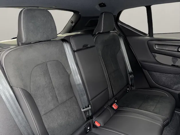 Volvo EX40 Twin Plus AWD