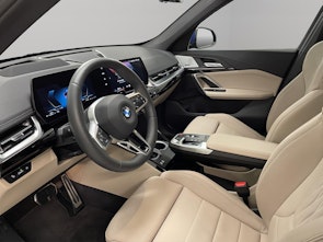 Vehicle image BMW X1 20d xDrive paddles