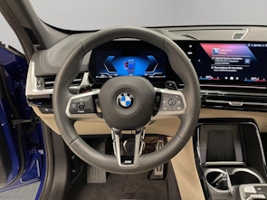 Vehicle image BMW X1 20d xDrive paddles