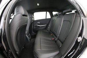 Vehicle image BMW 330d xDrive Touring