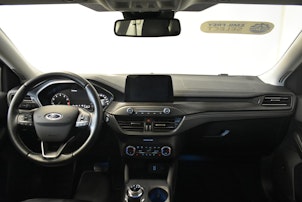 Vehicle image FORD Focus 1.0i EcoB 125 Vignale
