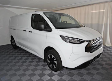 immagine del veicolo FORD E-Transit C Van 340 L2 Trend immagine del veicolo FORD E-Transit C Van 340 L2 Trend