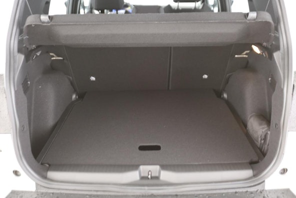 Vehicle image 8 Vehicle image 8