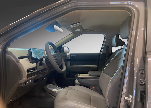 Vehicle image 8 Vehicle image 8