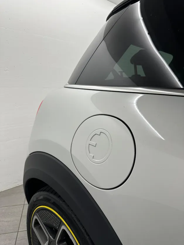 Mini F56 Cooper SE