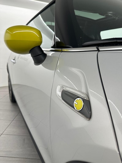 Vehicle image MINI MINI