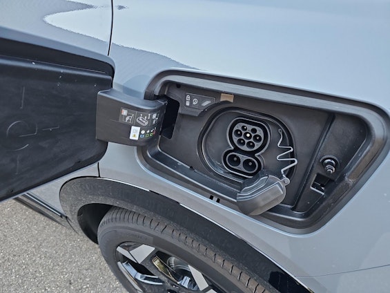 Vehicle image 18 Vehicle image 18