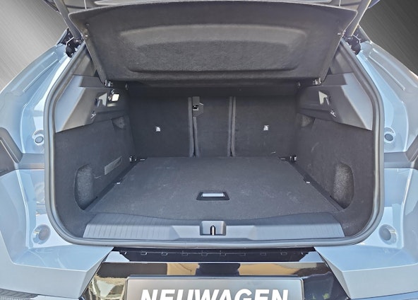 Vehicle image 10 Vehicle image 10