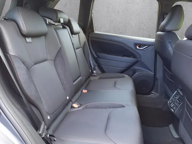 Subaru Forester Station 2.0i e-Boxer Luxury
