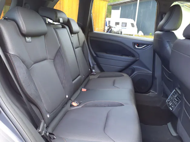 Subaru Forester Station 2.0i e-Boxer Luxury