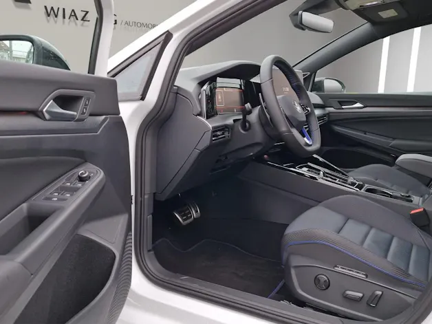 VW Golf VIII 2.0 TSI R DSG 4motion