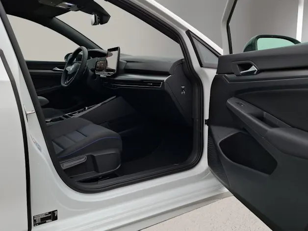 VW Golf VIII 2.0 TSI R DSG 4motion
