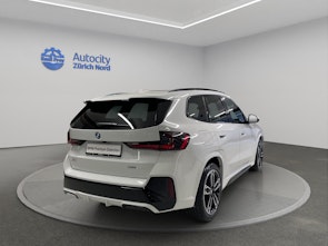 Vehicle image BMW X1 23i xDrive paddles