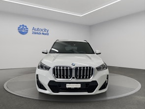 Vehicle image BMW X1 23i xDrive paddles