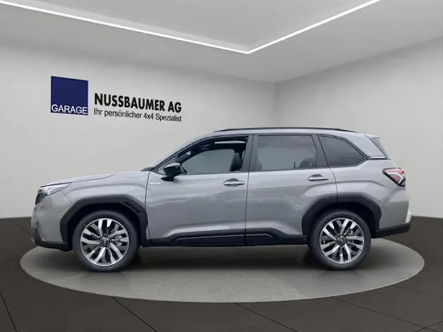 Subaru Forester Station 2.0i e-Boxer Luxury