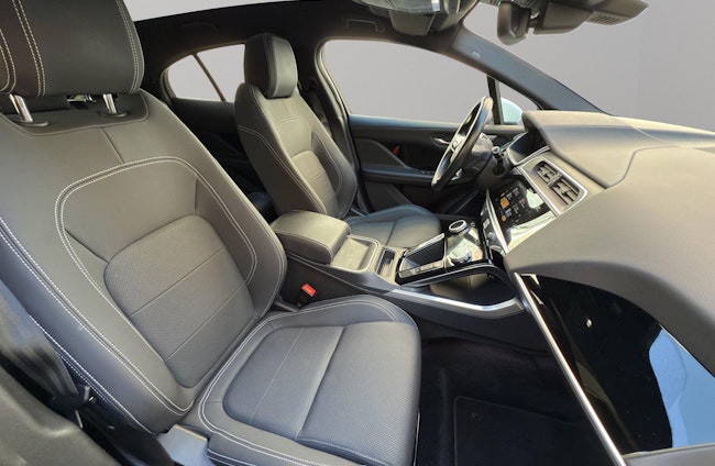 Vehicle image 9 Vehicle image 9