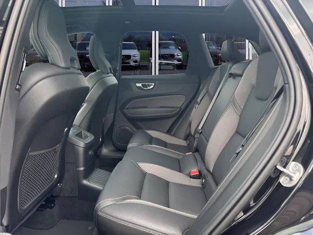 Volvo XC60 2.0 T6 TE Plus Dark eAWD