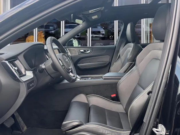Volvo XC60 2.0 T6 TE Plus Dark eAWD