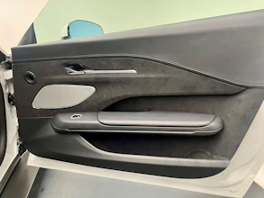 https://vehicle.imgix.net/4019310/19c29aec-72d1-49b7-9595-9f2c8bc1d691.jpg