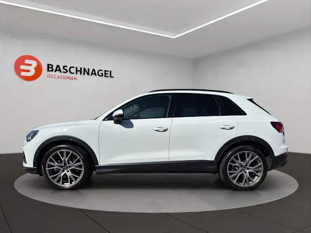 Audi Q3 40 TDI S line quattro S-tronic