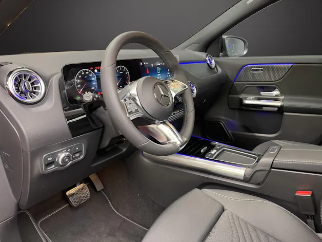 Mercedes-Benz GLA 200 7G-DCT Night Star