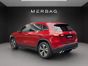 Mercedes-Benz GLA 200 7G-DCT Night Star