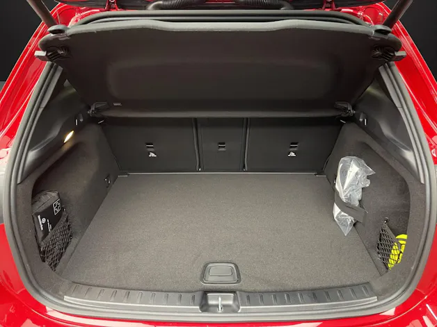Mercedes-Benz GLA 200 7G-DCT Night Star