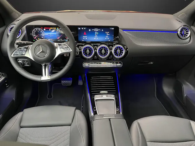 Mercedes-Benz GLA 200 7G-DCT Night Star