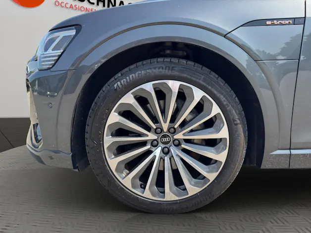 Audi e-tron 55 S Line quattro