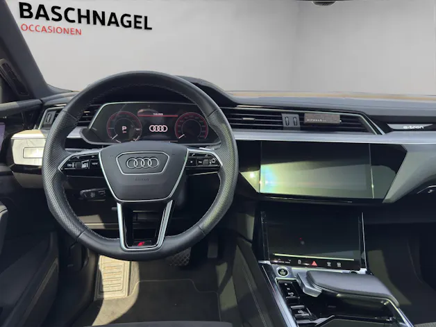 Audi e-tron 55 S Line quattro
