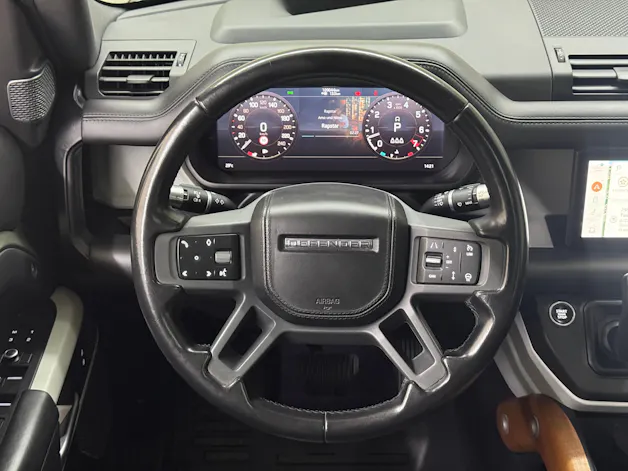 Land Rover Defender 110 P400 I6 HSE 3.0 AT8