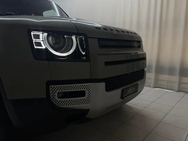 Land Rover Defender 110 P400 I6 HSE 3.0 AT8