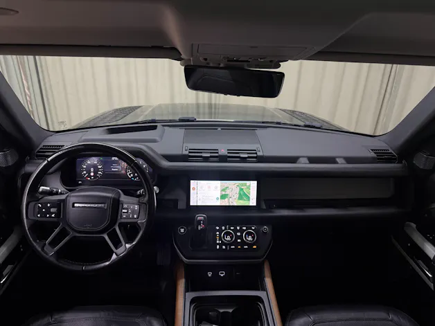 Land Rover Defender 110 P400 I6 HSE 3.0 AT8