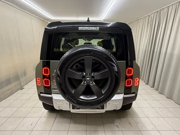 Land Rover Defender 110 P400 I6 HSE 3.0 AT8