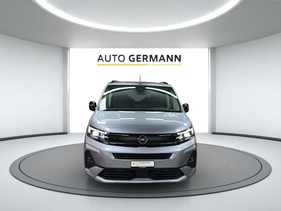 Vehicle image 4 Vehicle image 4