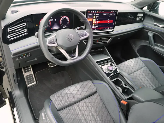 VW Tiguan 2.0 TSI DSG R-Line Black Style 4Motion (2025)