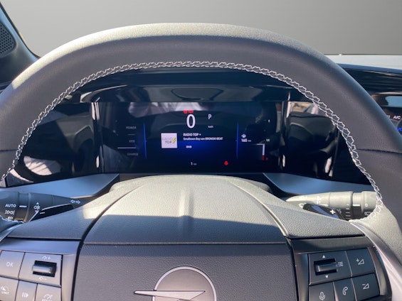 Vehicle image 5 Vehicle image 5