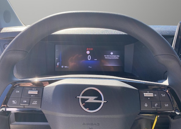 Vehicle image 3 Vehicle image 3