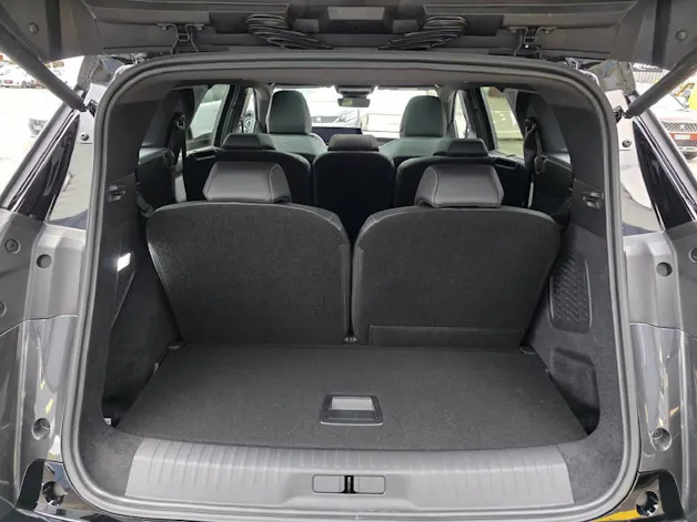 Peugeot 5008 e-Launch Edition AWD