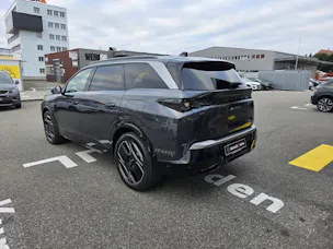Peugeot 5008 e-Launch Edition AWD
