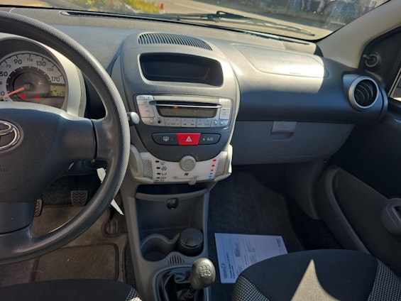Vehicle image 11